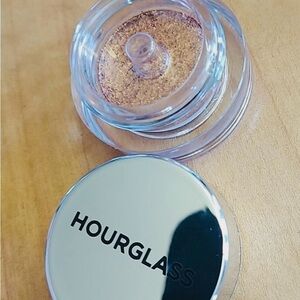 ❤️ HOURGLASS  Gold Setting Powder Luminous Finish